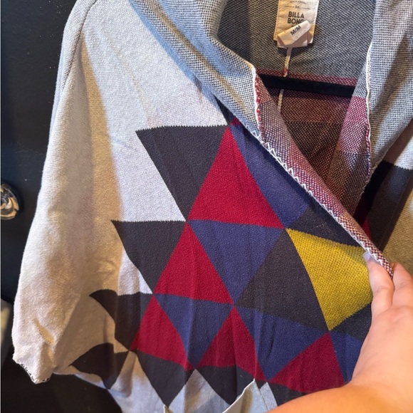Billabong Cream, Blue and Red Hooded Short Sleeve Cardigan Size Medium - Picture 2 of 5